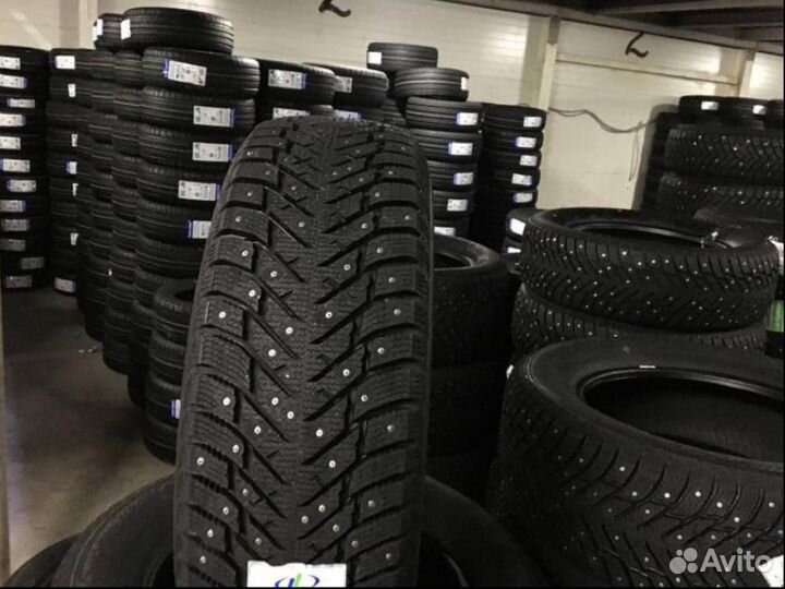 LingLong GreenMax Winter Grip 2 215/60 R16 95T