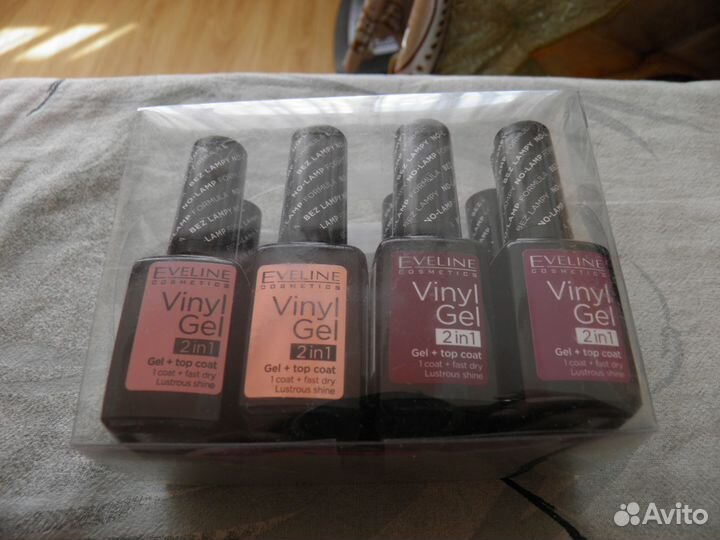 Лак для ногтей Eveline Vinyl Gel 2 в 1 12 мл