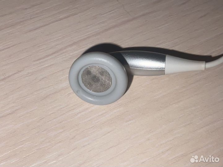 Наушники от Samsung и Nokia оригинальные