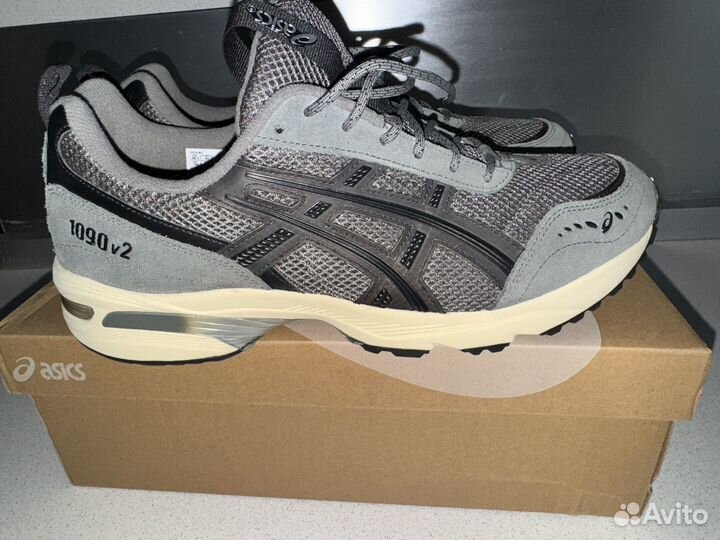 Кроссовки asics gel 1090 v2