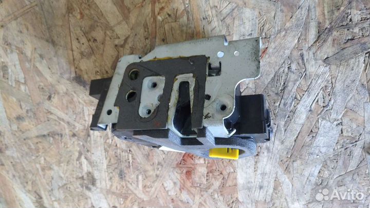 Замок задней двери Форд Транзит 2014-2021