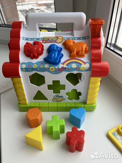 Сортер-бизиборд Домик со светом и звуком