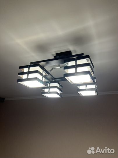 Светильник потолочный