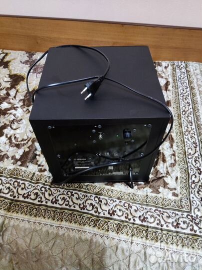 Активный сабвуфер Yamaha