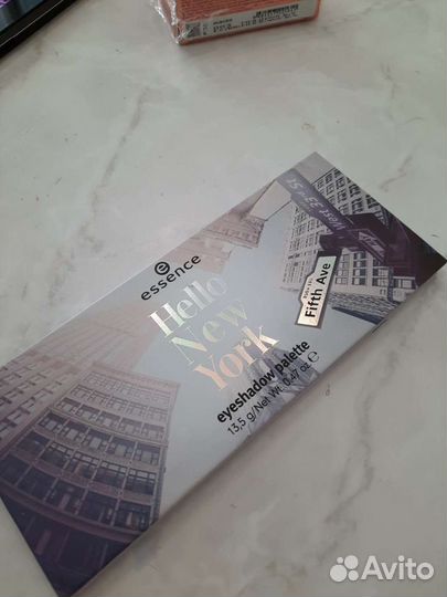 Тени для век Essence