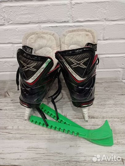 Коньки хоккейные Bauer Vapor X800