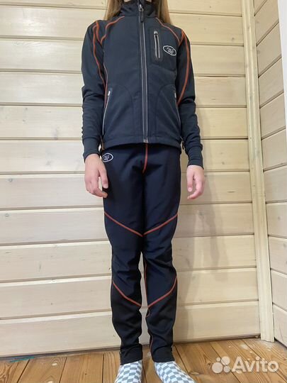 Лыжный разминочный костюм