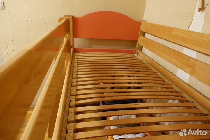 Кровать-чердак детская 90х200