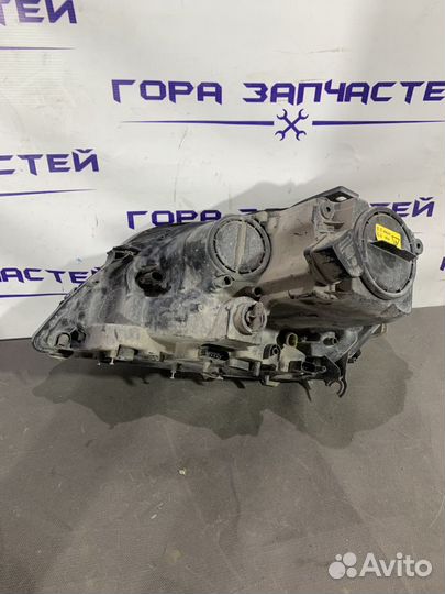 Передняя фара правая Mercedes-Benz GL X164