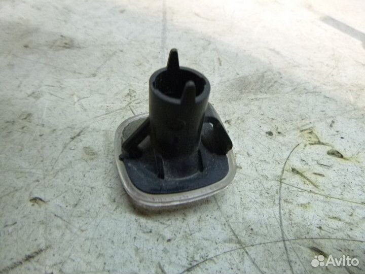 Повторитель на крыло правый skoda octavia 1997-200