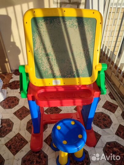 Детский стол и стул