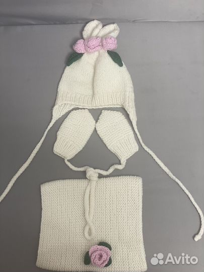 Комплект шапка, снуд и варежки ручной работы