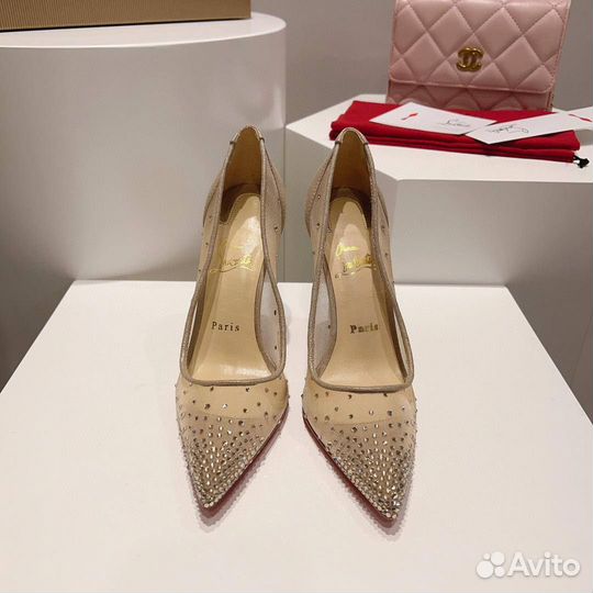 Туфли женские Christian Louboutin