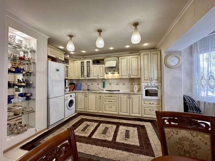 3-к. квартира, 74,7 м², 2/10 эт.