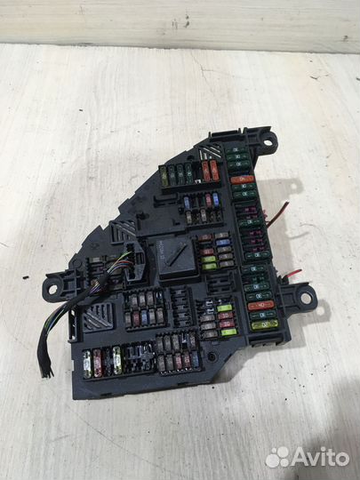 Блок предохранителей Bmw f10