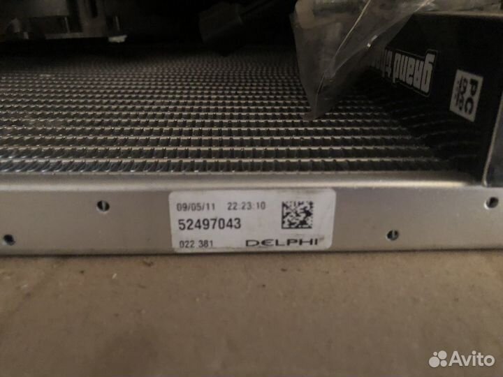 Конденсор (радиатор) кондиционера УАЗ (UAZ) delphi