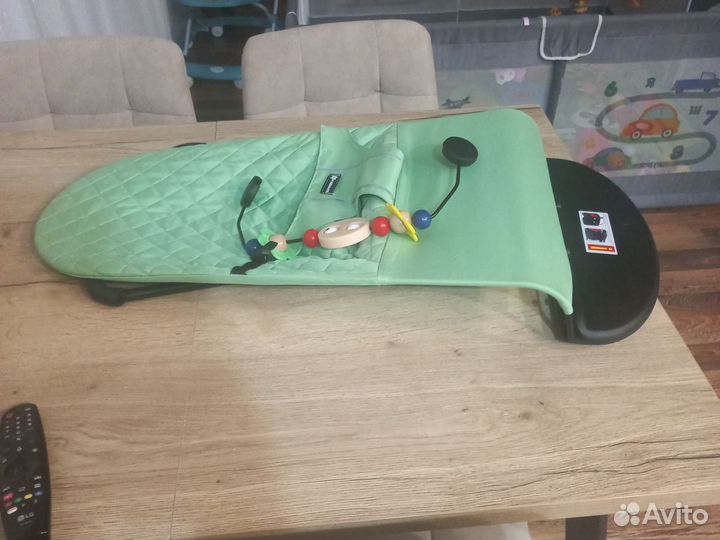 Шезлонг для новорожденных бу