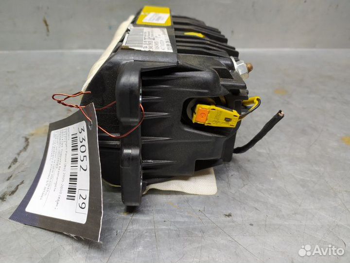 Подушка безопасности пассажирская (в торпедо)