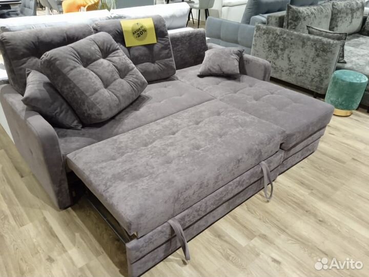 Угловой диван Клео с выставочного зала