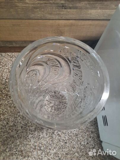 Хрустальная ваза