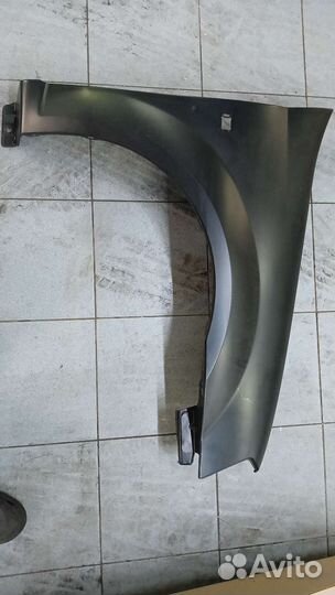 Крыло на renault logan 1
