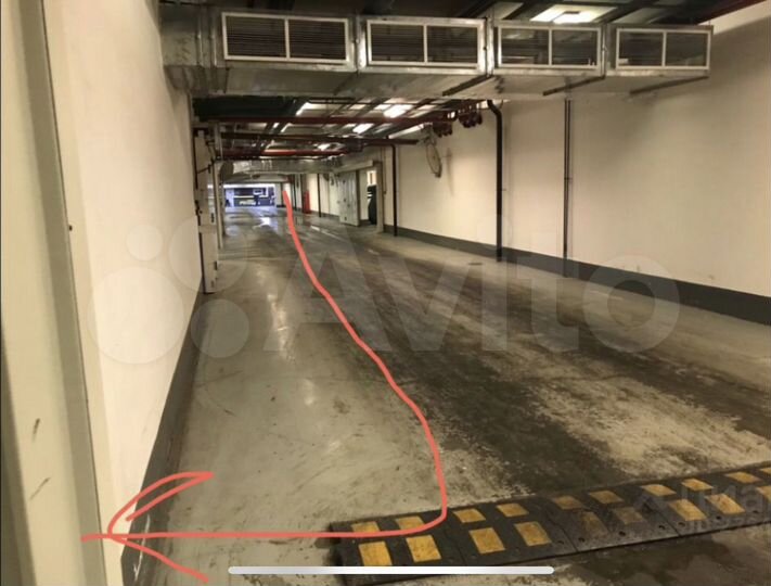 Машиноместо, 12 м²