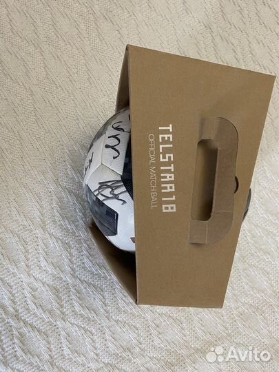 Футбольный мяч adidas telstar fifa 2018