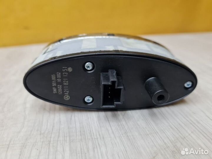 Кнопка стеклоподъемника Mercedes-Benz E S211 OM642