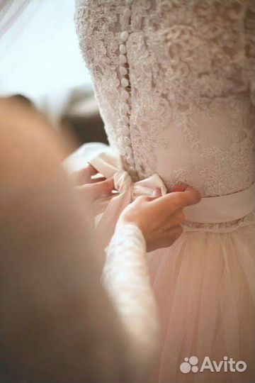 Свадебное платье 44