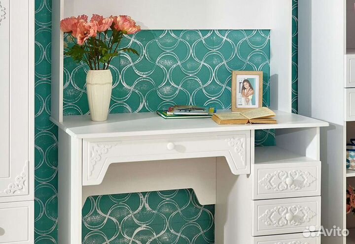 Мебель в детскую комнату для девочки