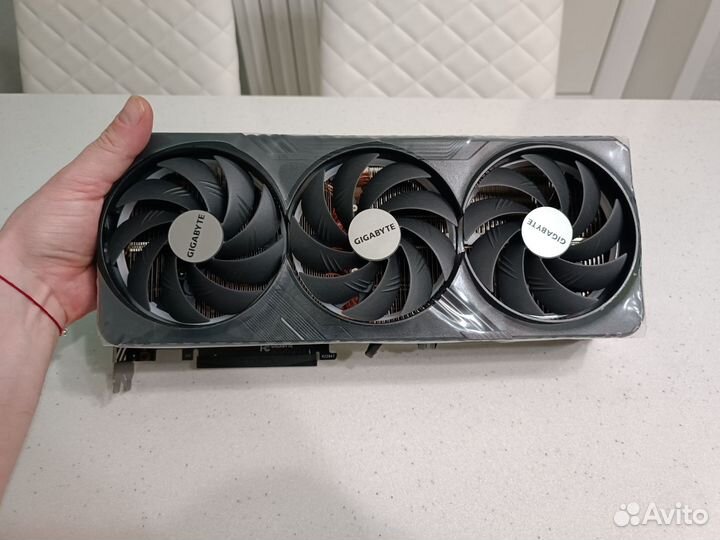 Gigabyte RTX 4080 super gaming OC 16 гб, новая