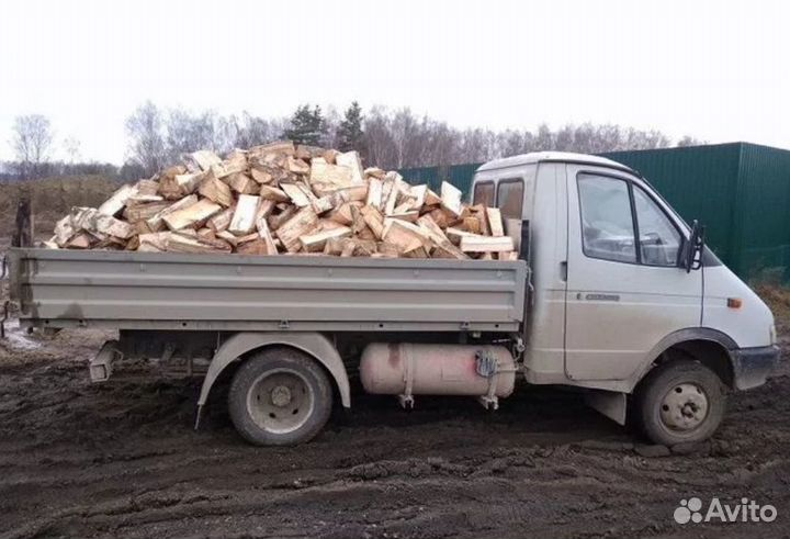 Щебень перегной земля чернозем дрова навоз грунт