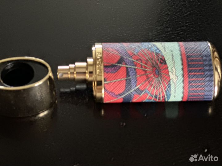 Floraiku one umbrella for two