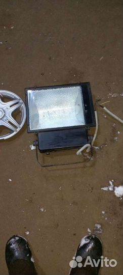 Прожектор уличный