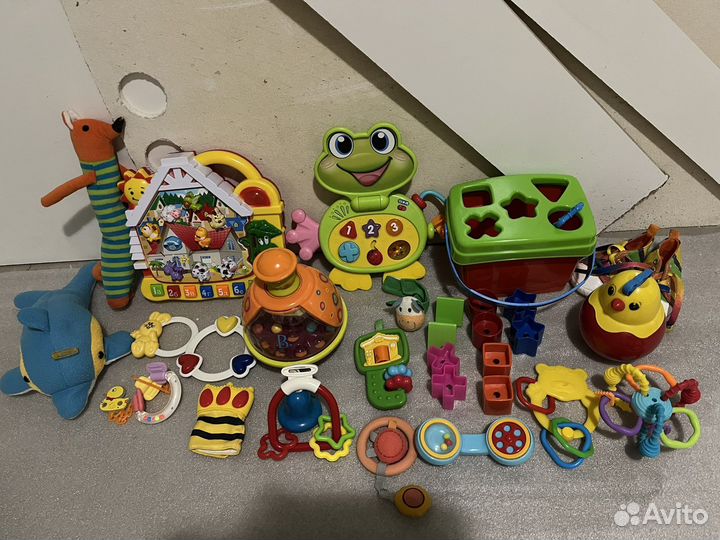 Развивающие игрушки пакетом