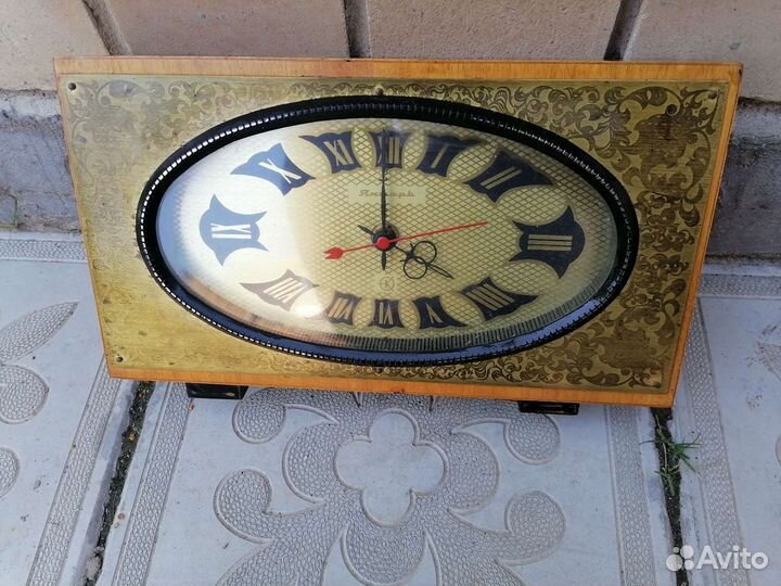 Часы настольные СССР Янтарь