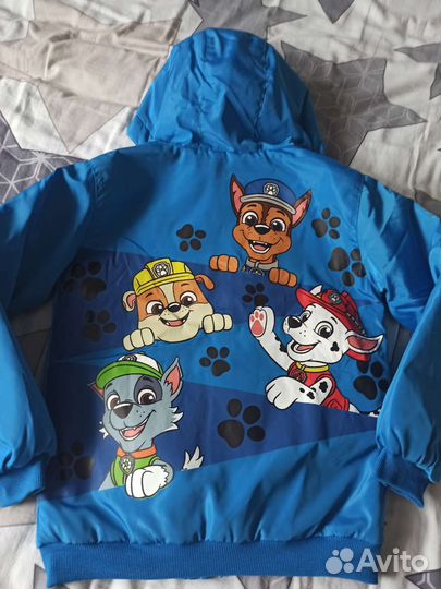 Костюм и куртка на мальчика 122-128 новый