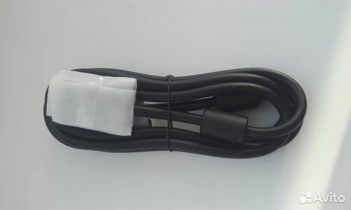 Кабель для монитора VGA (D-Sub)