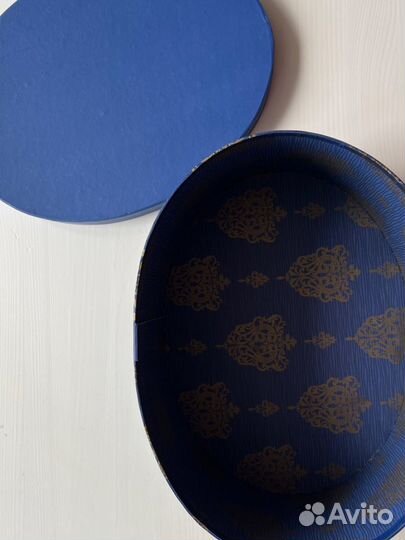 Картонные коробки для подарков и хранения