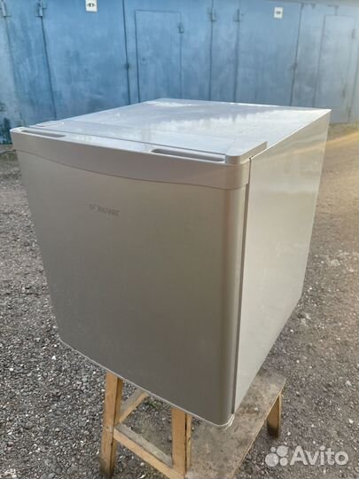 Морозильная камера Bomann GB388 Silver 30л минибар