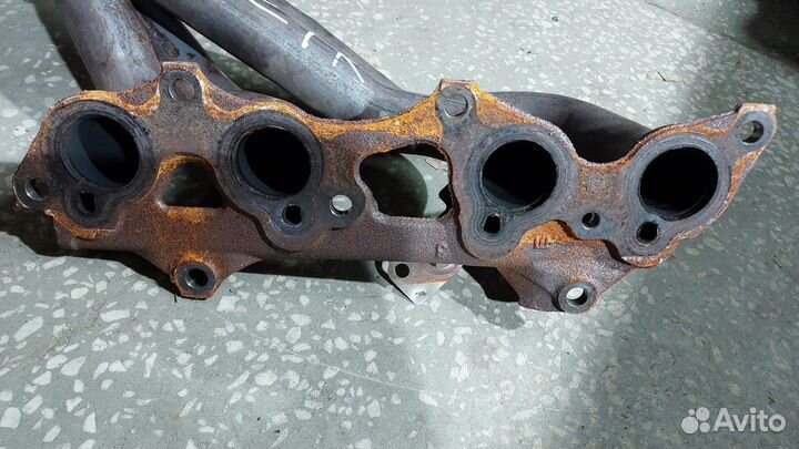 Коллектор выпускной 2TR-FE G8 toyota Hilux (2015- 2020)