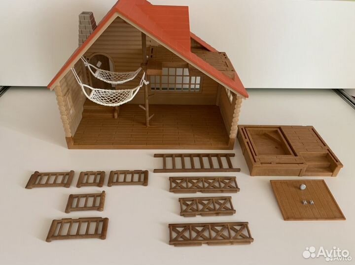 Коттедж Sylvanian Families 2281 Log cabin