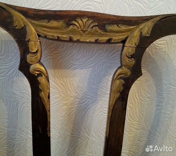 Старинный. антикварный стул на львиных лапах