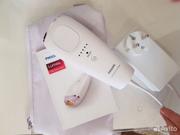 Фотоэпилятор Philips BRI863/00 белый