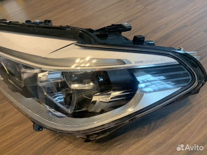 Левая фара BMW G30 в сборе с блоками