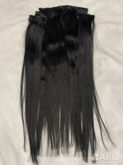 Волосы на заколках