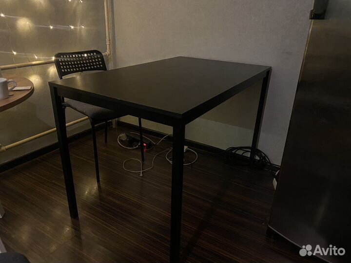 Стол IKEA tärendö