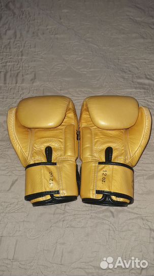 Боксерские перчатки Fairtex Falcon 12 oz