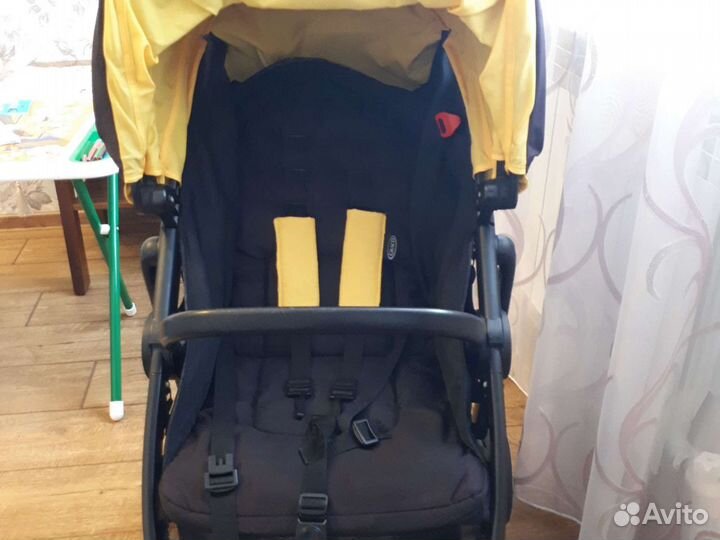 Коляска Graco Blox