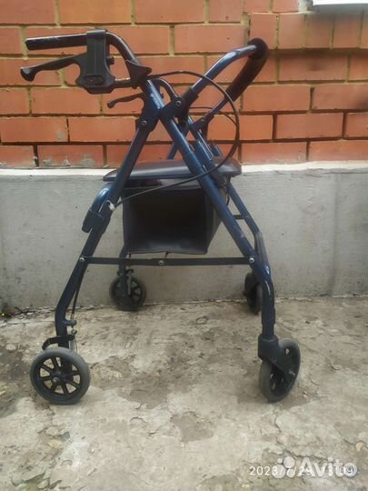 Коляска - ходунки для взрослых